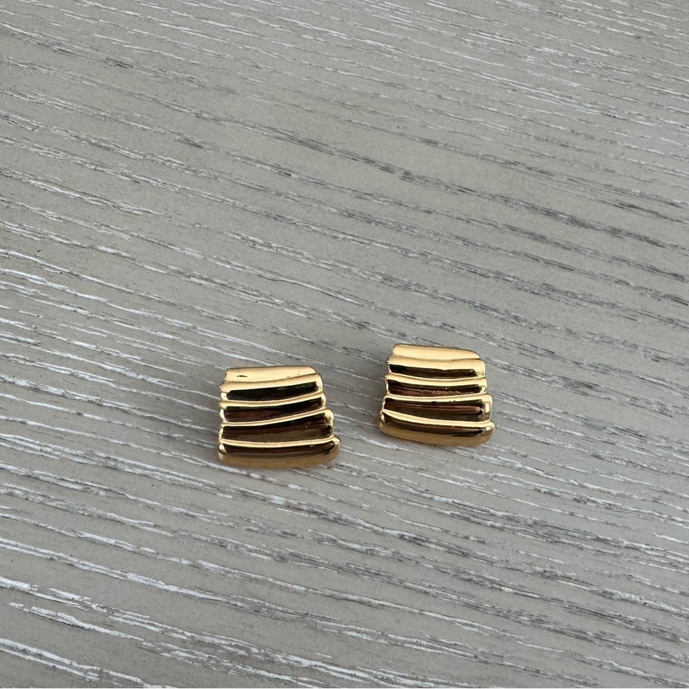 Heaven Mayhem Gold Earring Studs